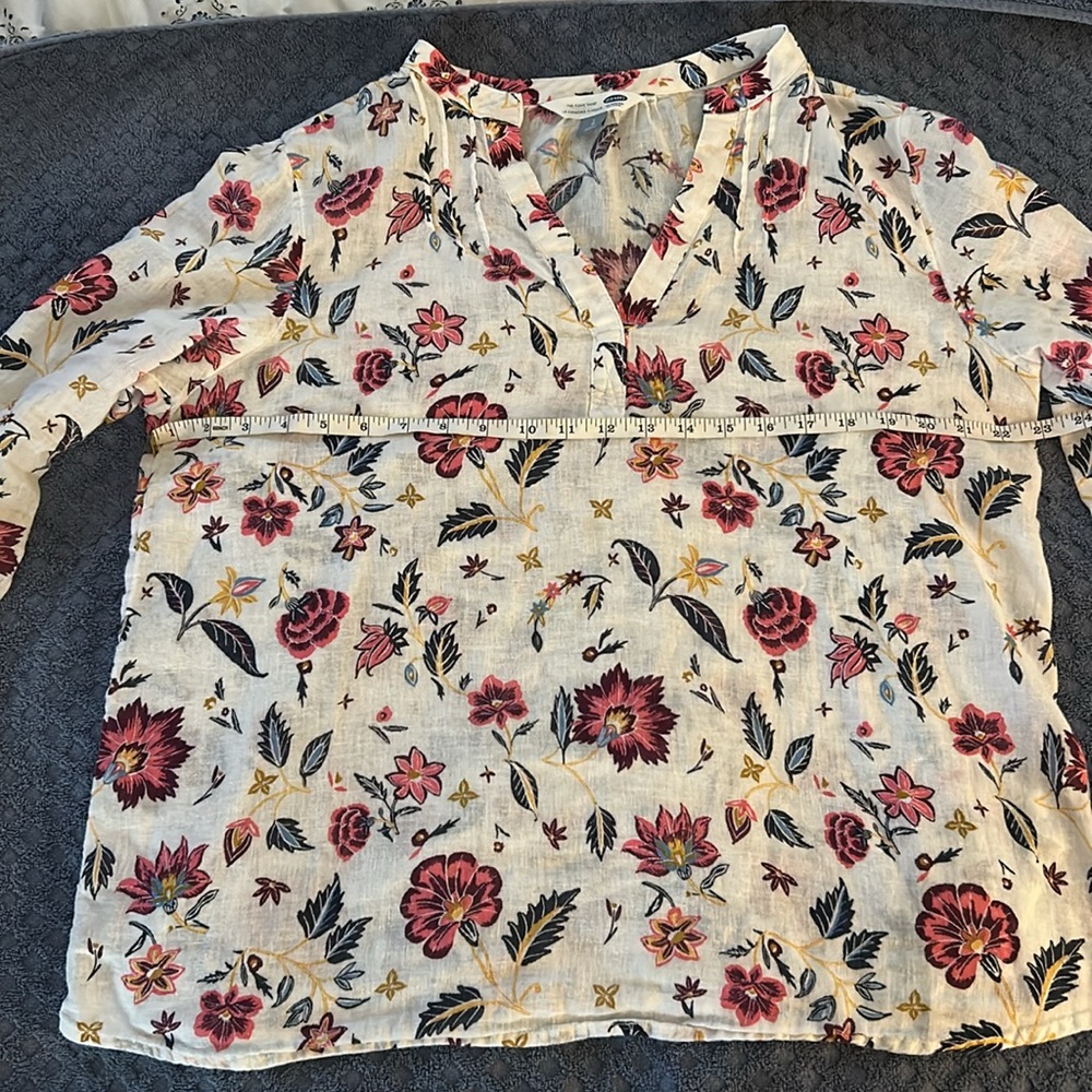 Old Navy Floral Linen Blouse